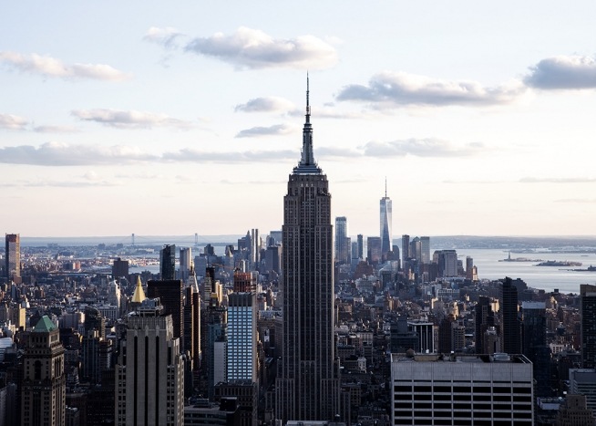  – Poster montrant la skyline de New York avec une vue directe sur l'Empire State Building