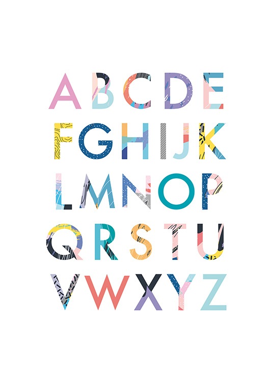- Affiche avec l'alphabet en lettres colorées sur fond blanc.