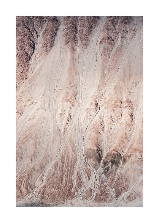 Dry River in Mountain Affiche / Nature chez Desenio AB (13690)