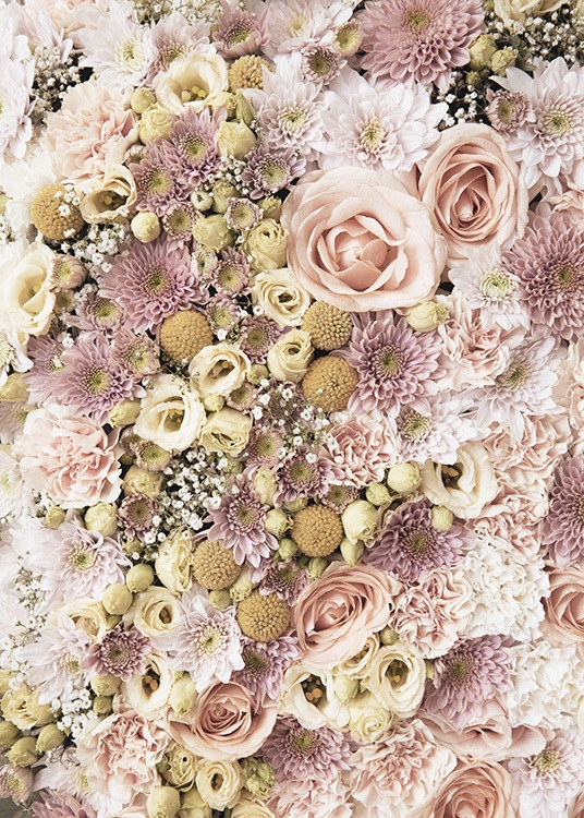  – Photographie d’une multitude de fleurs en jaune, rose et blanc