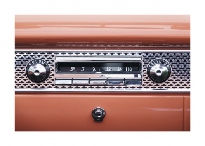  – Photographie d’une radio rouge de style vintage