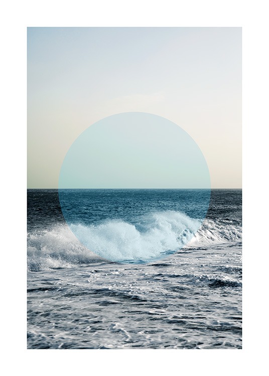  - Photographie d'un océan avec une vague au premier plan, et un cercle bleu au centre