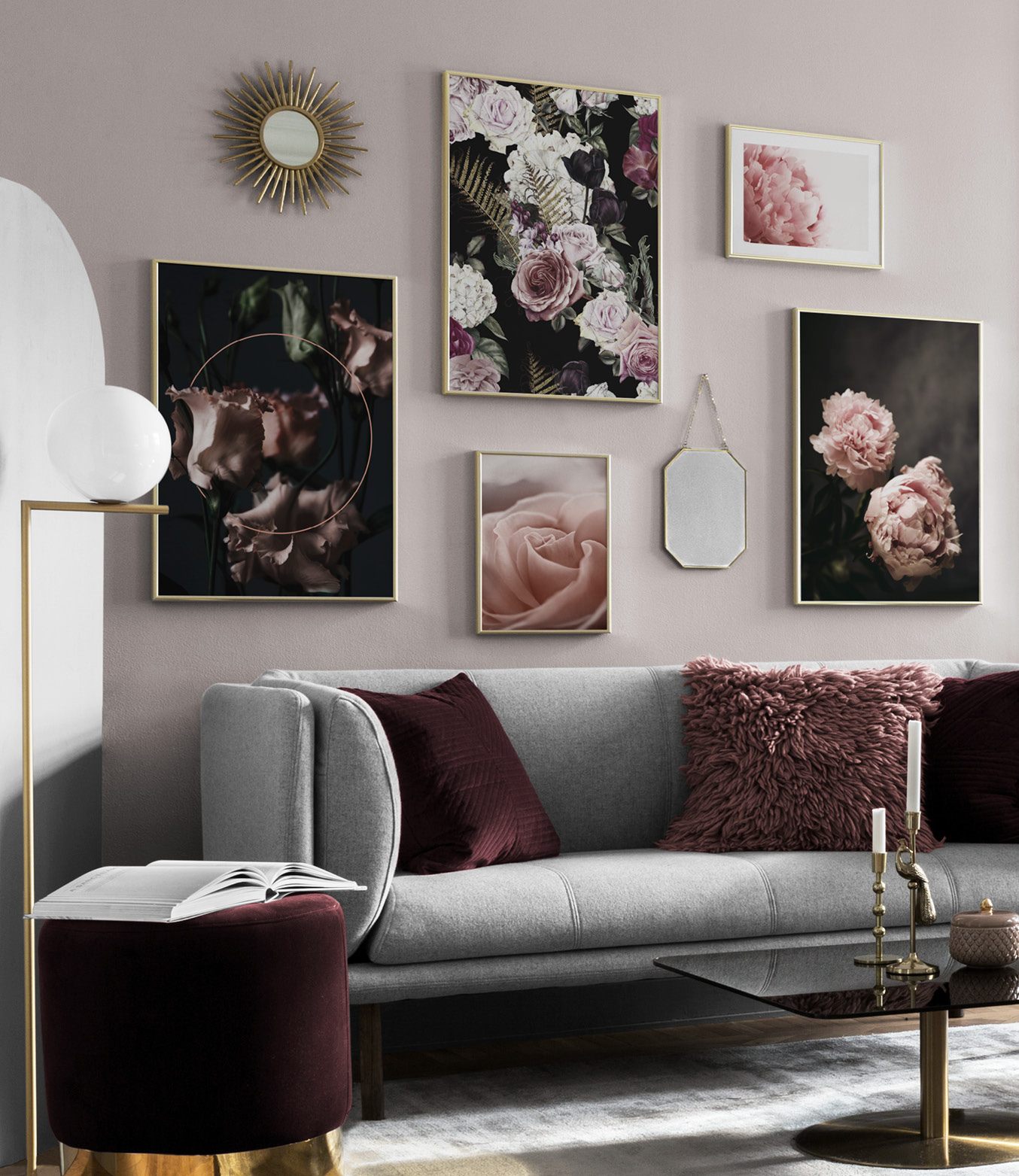 Mur de tableaux floral en rose, chez Desenio