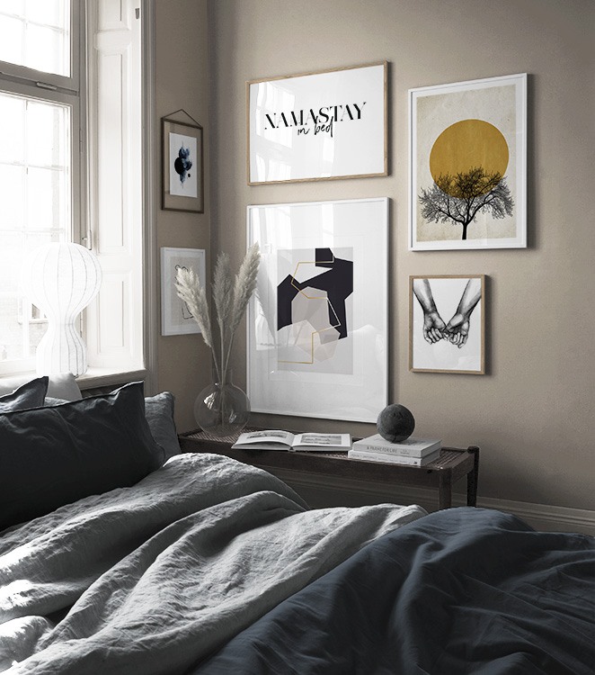 Mur de tableaux moderne avec posters tendance