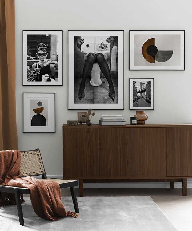 Photo en noir et blanc et illustrations graphiques